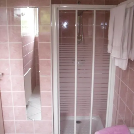 Domaine De La Pendule Issel